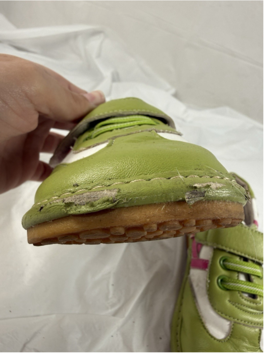 Hide & Squeak Toddler Girl's Green Strapped Shoes Sz 9/25 - Picture 15 of 15